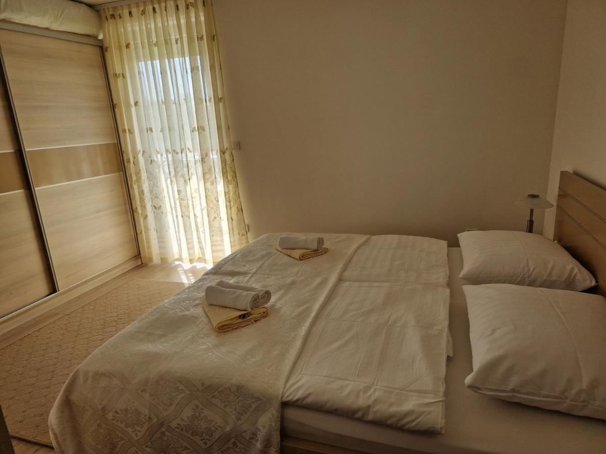 Apartman Potok ลิฟโน ภายนอก รูปภาพ