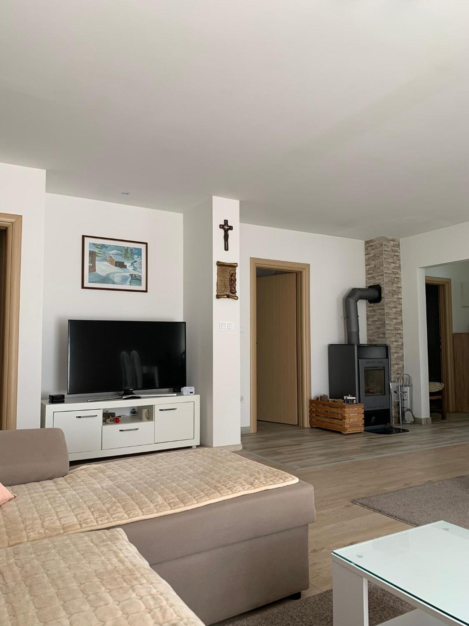 Apartman Potok ลิฟโน ภายนอก รูปภาพ